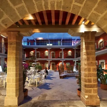 Hotel De Cortes