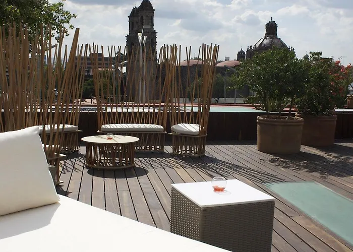 De Cortes Hotel