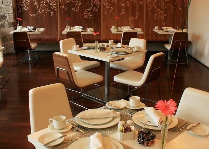 De Cortes Hotel 5*